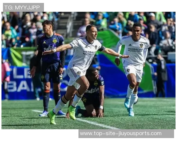 西雅图海湾人对决洛杉矶FC激烈比赛引发球迷热情高涨