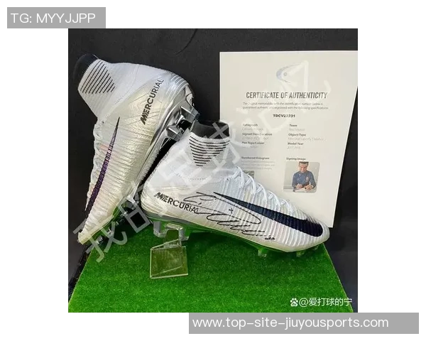 C罗在欧洲杯上穿的球鞋揭秘与其背后的故事分析